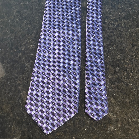 EXPRESS Tie 100% Italian Silk Lavender & Blue Geometric 58.5"L x 3.75"W USA Made - Picture 3 of 8